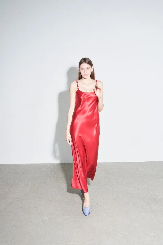 Sustainable silk satin dress Mituva
